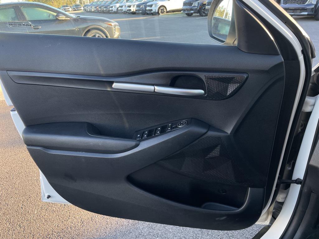 used 2024 Kia Seltos car, priced at $20,405