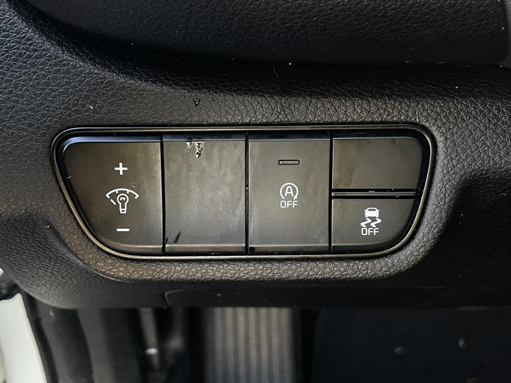 used 2024 Kia Seltos car, priced at $20,405