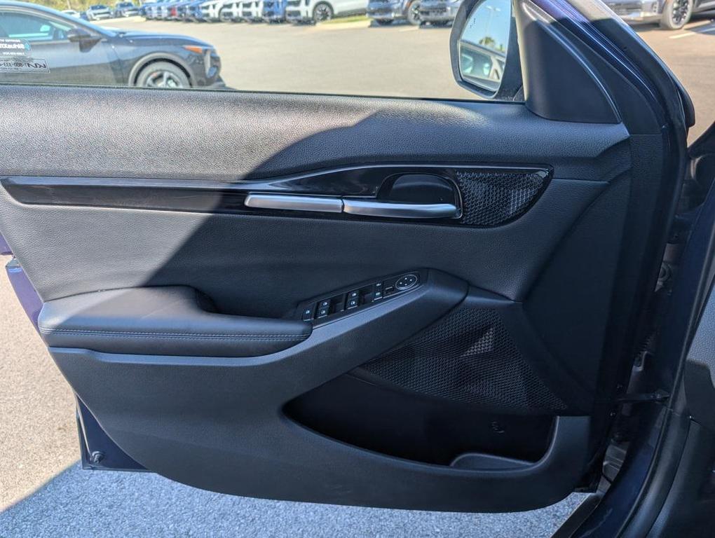 used 2022 Kia Seltos car, priced at $21,153