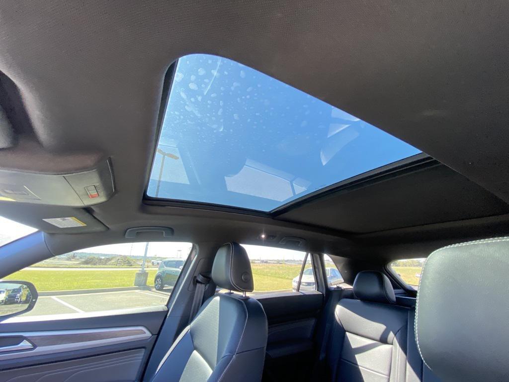 used 2021 Volkswagen Atlas Cross Sport car, priced at $18,793