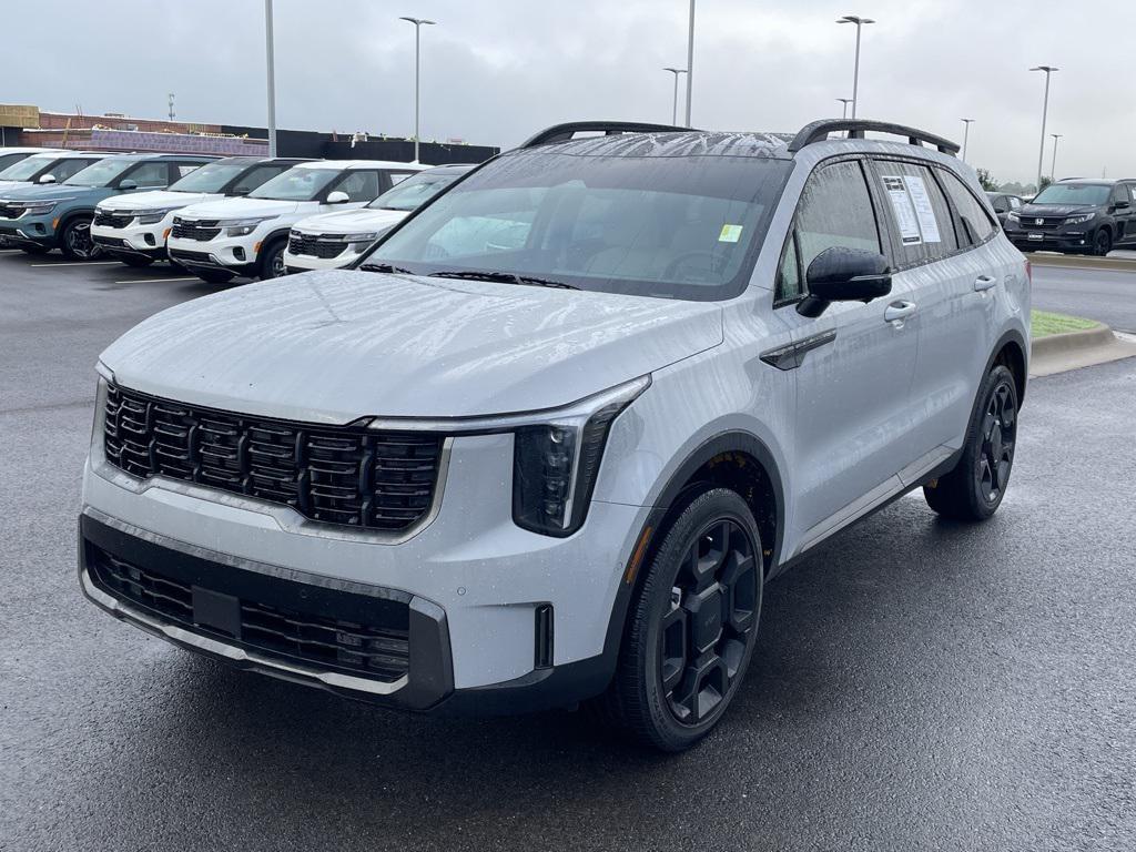 used 2025 Kia Sorento car, priced at $38,579