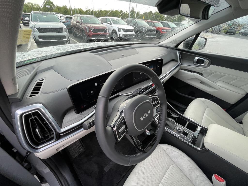 used 2025 Kia Sorento car, priced at $38,579