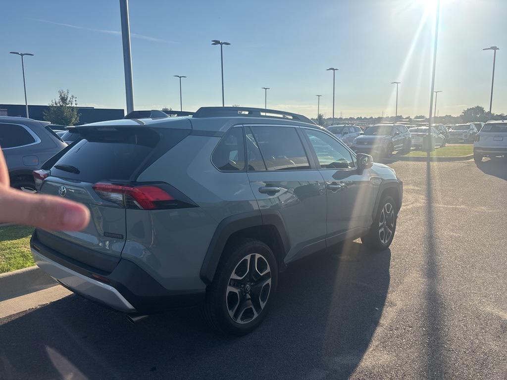 used 2020 Toyota RAV4 car, priced at $23,454