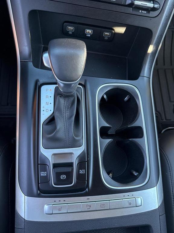 used 2023 Kia Carnival car, priced at $27,447