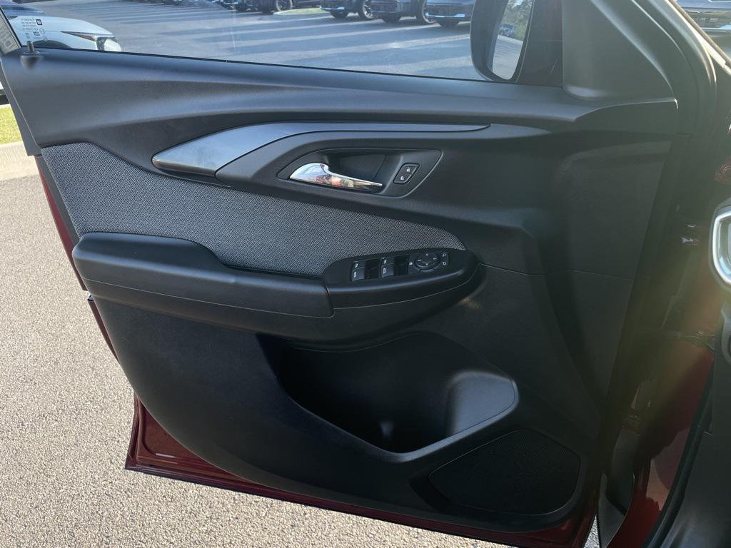 used 2023 Chevrolet TrailBlazer car, priced at $20,235