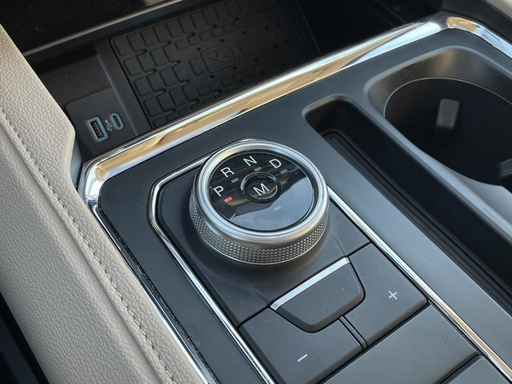 used 2024 Ford Expedition car, priced at $56,668