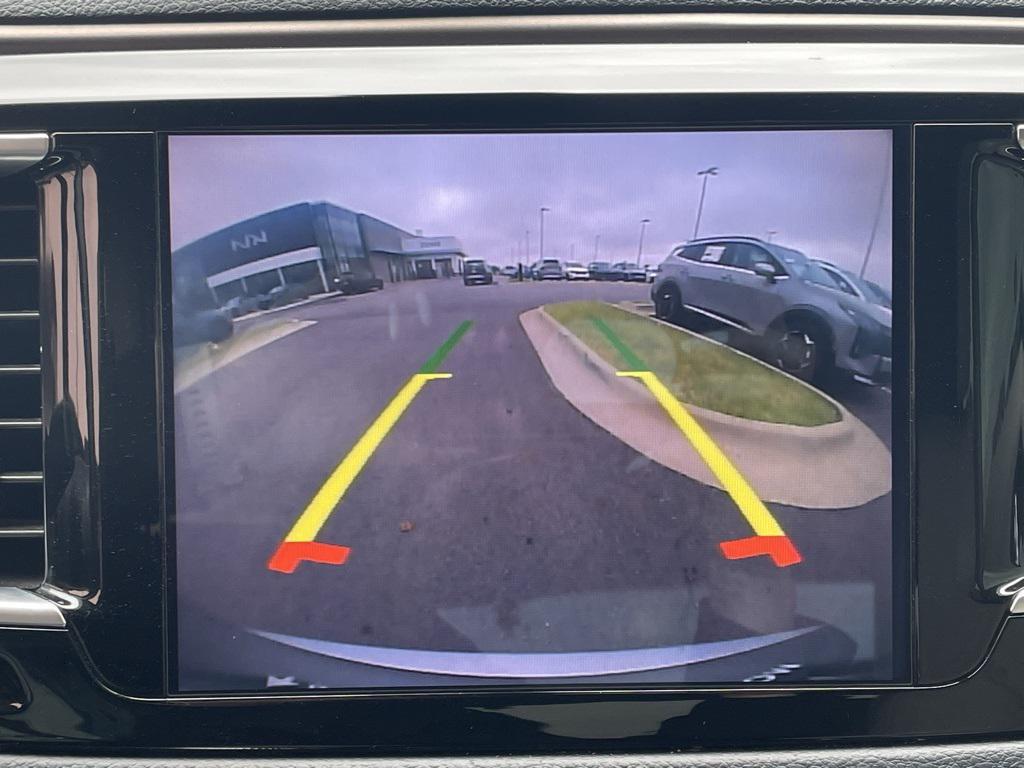 used 2018 Chrysler Pacifica car, priced at $15,802