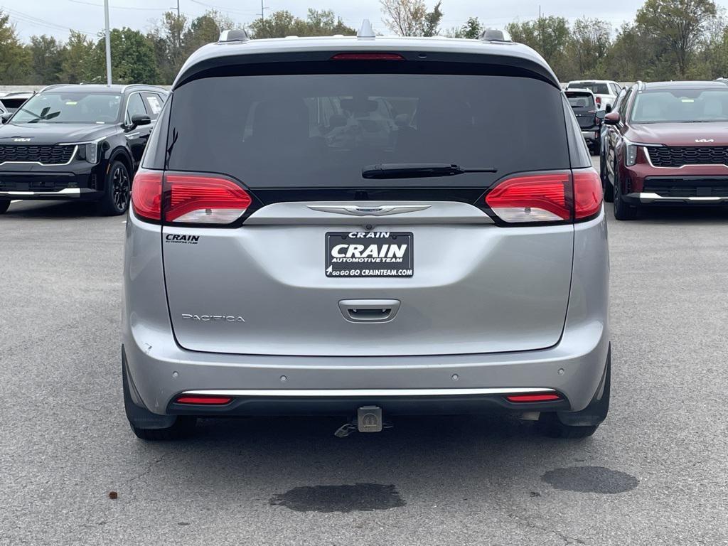 used 2018 Chrysler Pacifica car, priced at $15,802