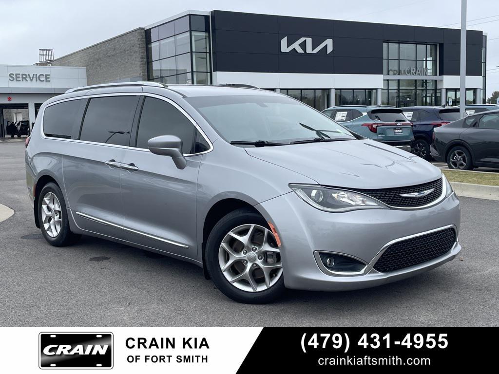 used 2018 Chrysler Pacifica car, priced at $15,802
