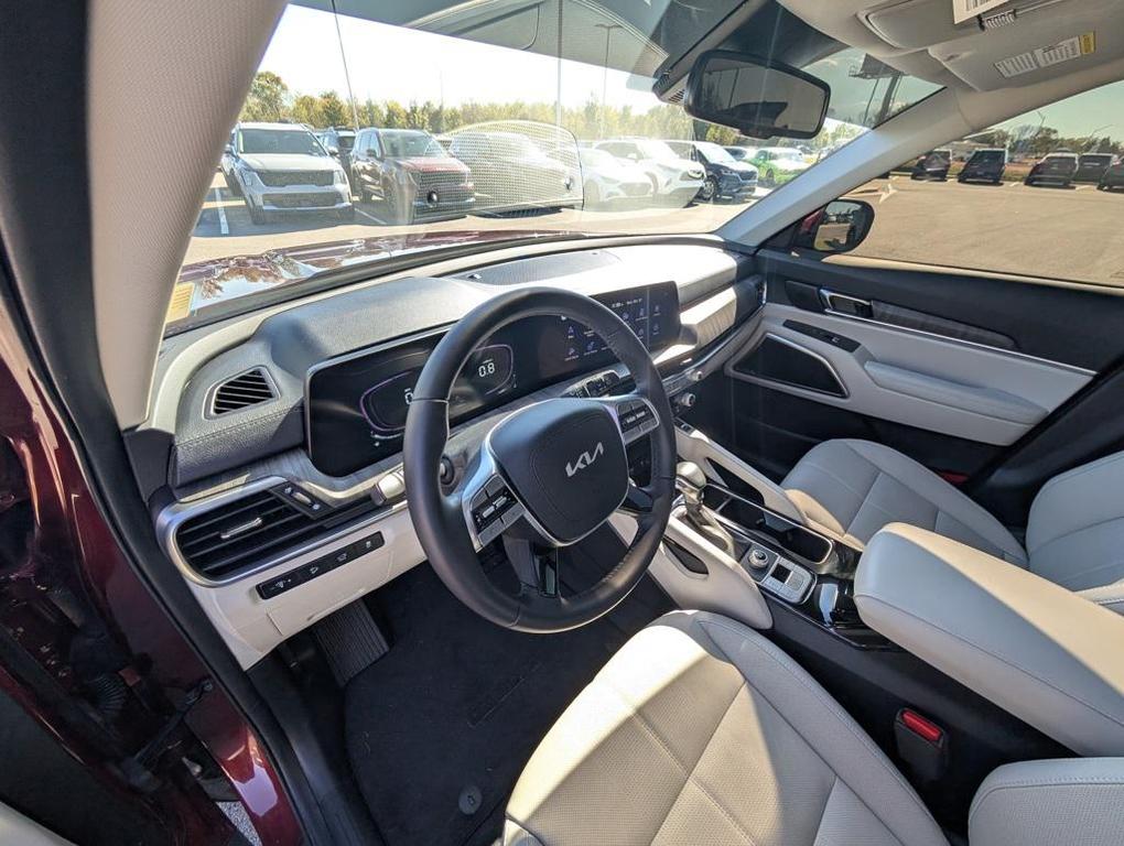 used 2024 Kia Telluride car, priced at $37,154