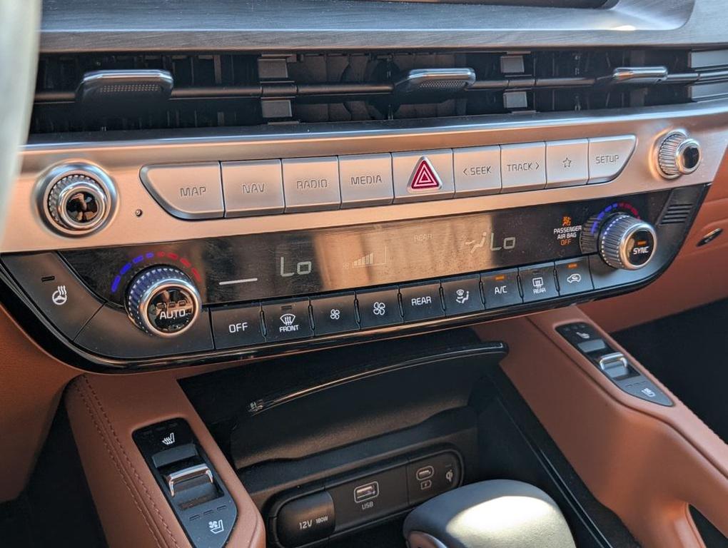 used 2024 Kia Telluride car, priced at $40,143