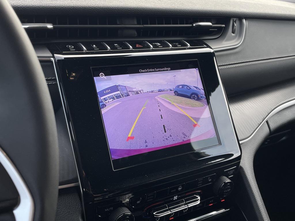 used 2024 Jeep Grand Cherokee car, priced at $30,454