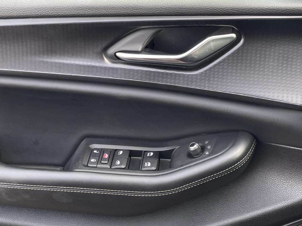 used 2024 Jeep Grand Cherokee car, priced at $30,454