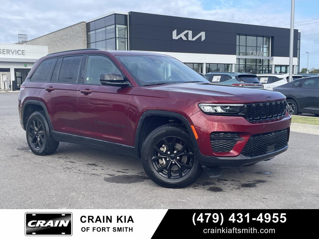 used 2024 Jeep Grand Cherokee car, priced at $30,454