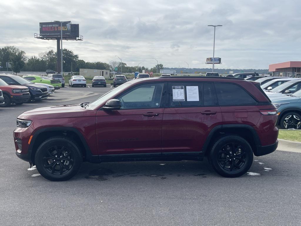 used 2024 Jeep Grand Cherokee car, priced at $30,454