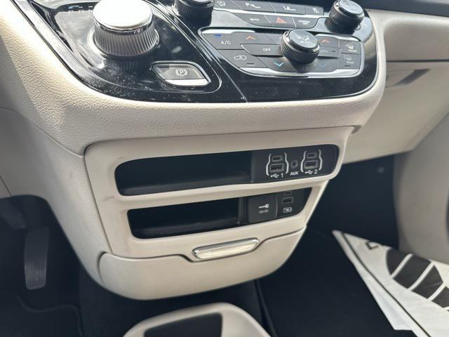 used 2022 Chrysler Pacifica car, priced at $24,433