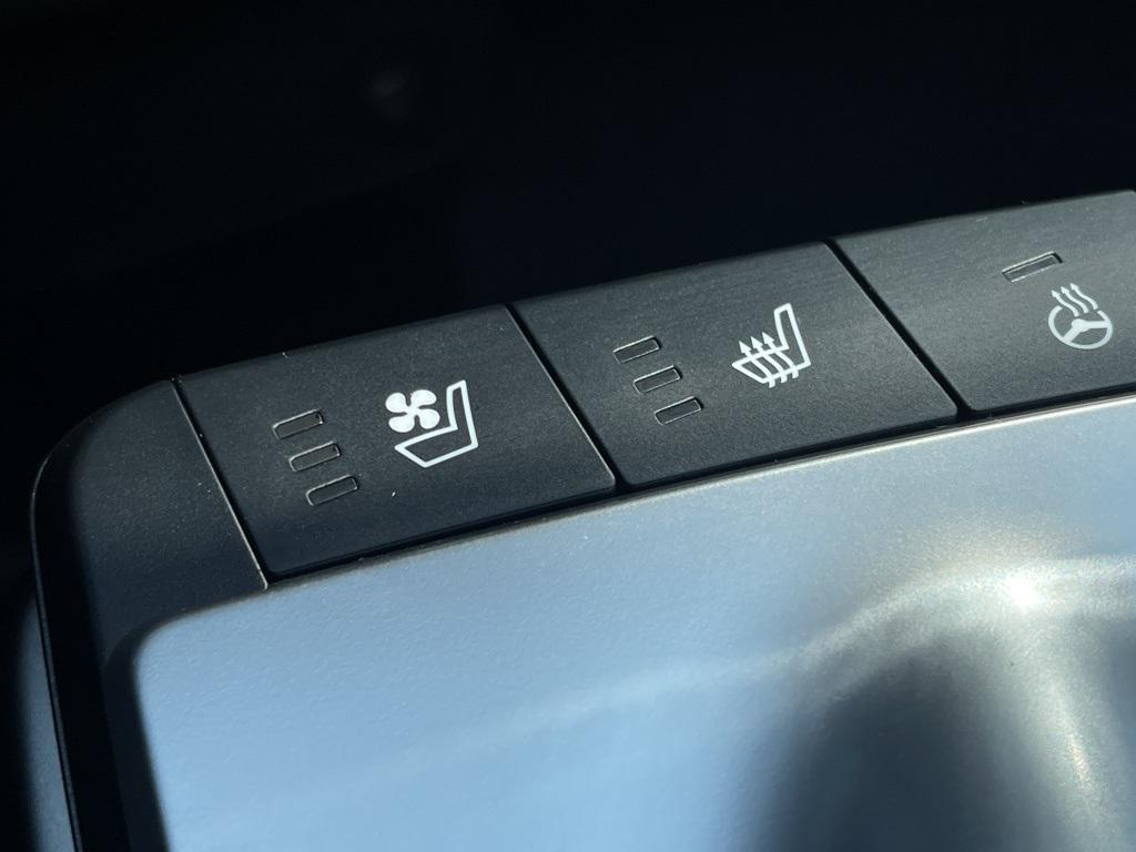 used 2022 Kia EV6 car, priced at $26,395