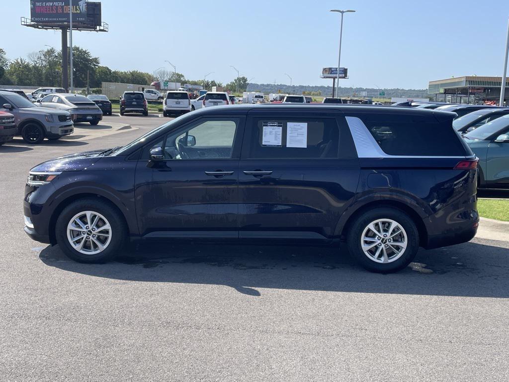 used 2024 Kia Carnival car, priced at $31,426