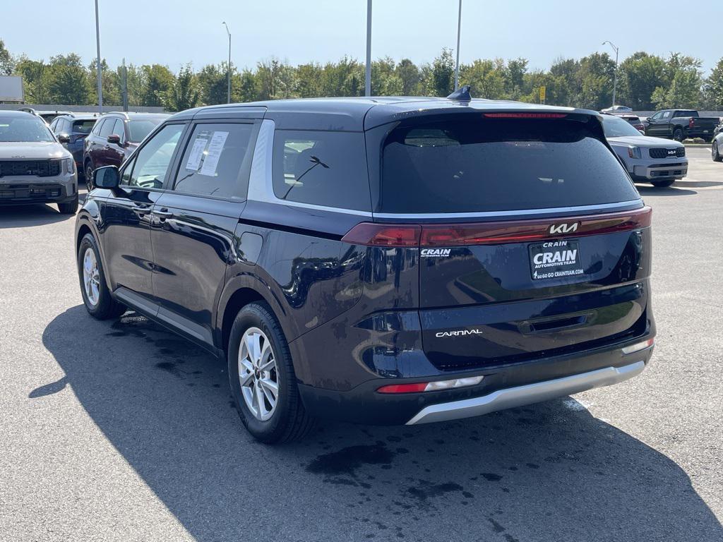 used 2024 Kia Carnival car, priced at $31,426