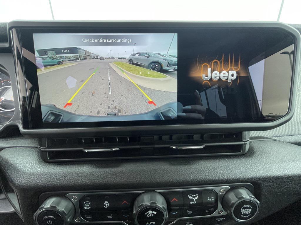 used 2024 Jeep Gladiator car, priced at $37,870