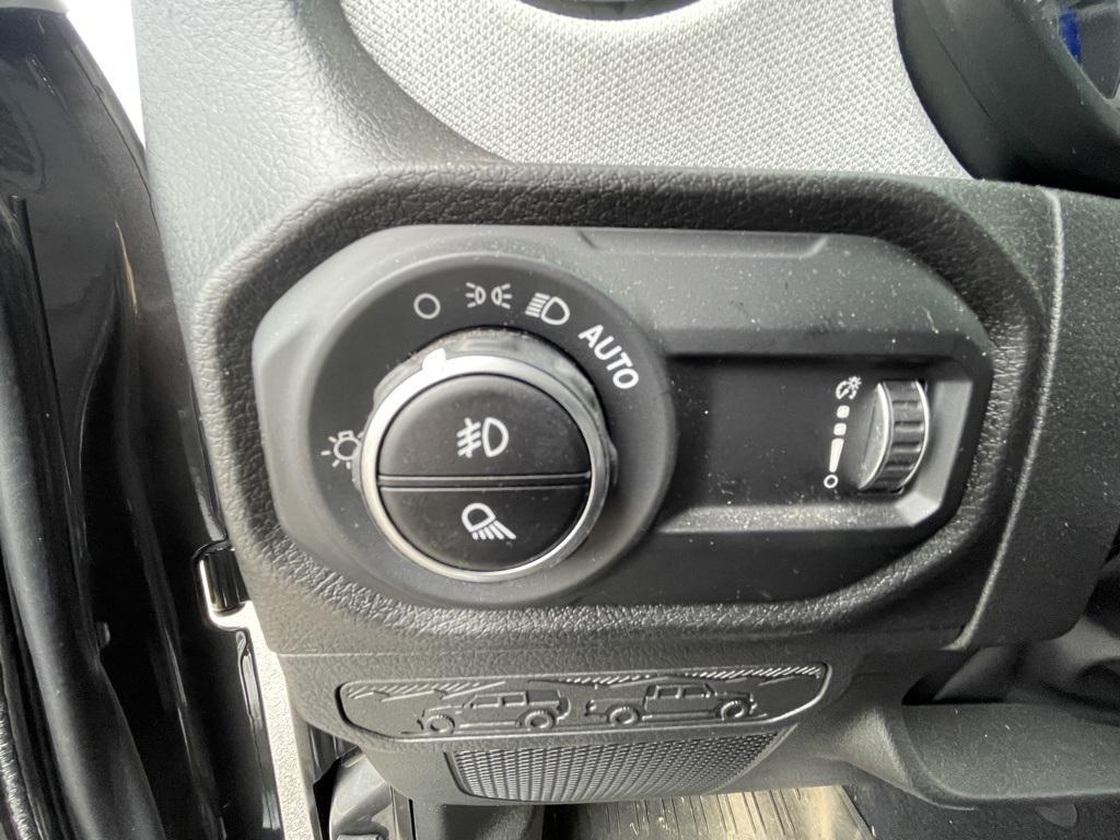 used 2024 Jeep Gladiator car, priced at $37,870