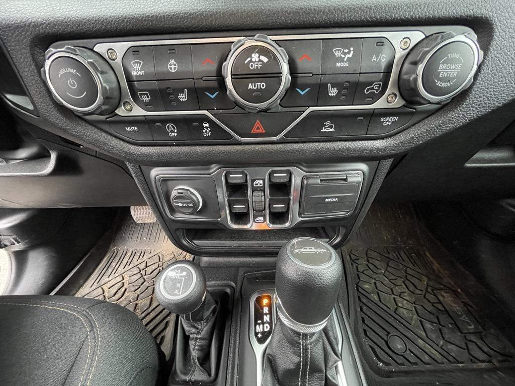 used 2024 Jeep Gladiator car, priced at $37,870