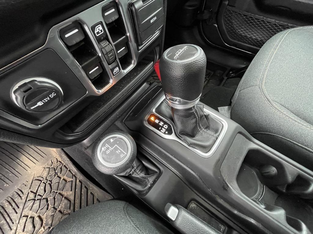 used 2024 Jeep Gladiator car, priced at $37,870