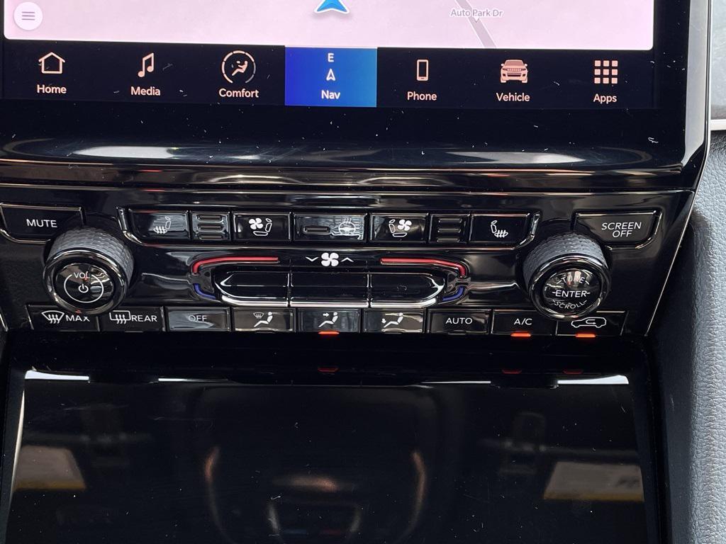 used 2024 Jeep Grand Cherokee L car, priced at $36,868