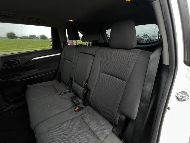 used 2019 Toyota Highlander car, priced at $21,395