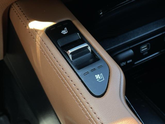 used 2023 Kia Telluride car, priced at $39,649