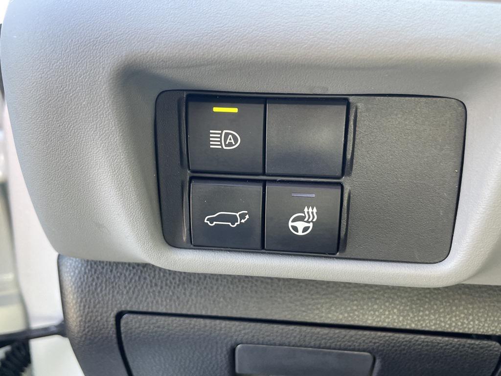 used 2020 Toyota Highlander car, priced at $27,779