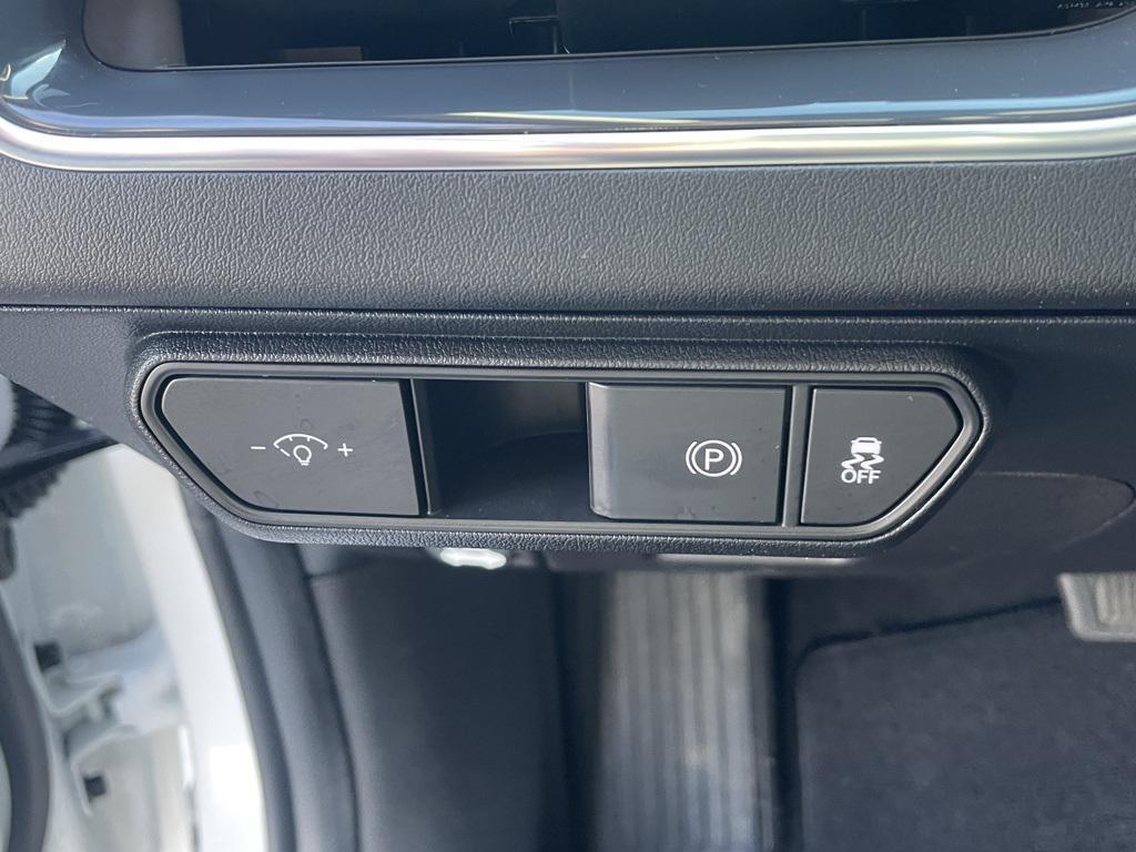 used 2025 Kia K4 car, priced at $23,269