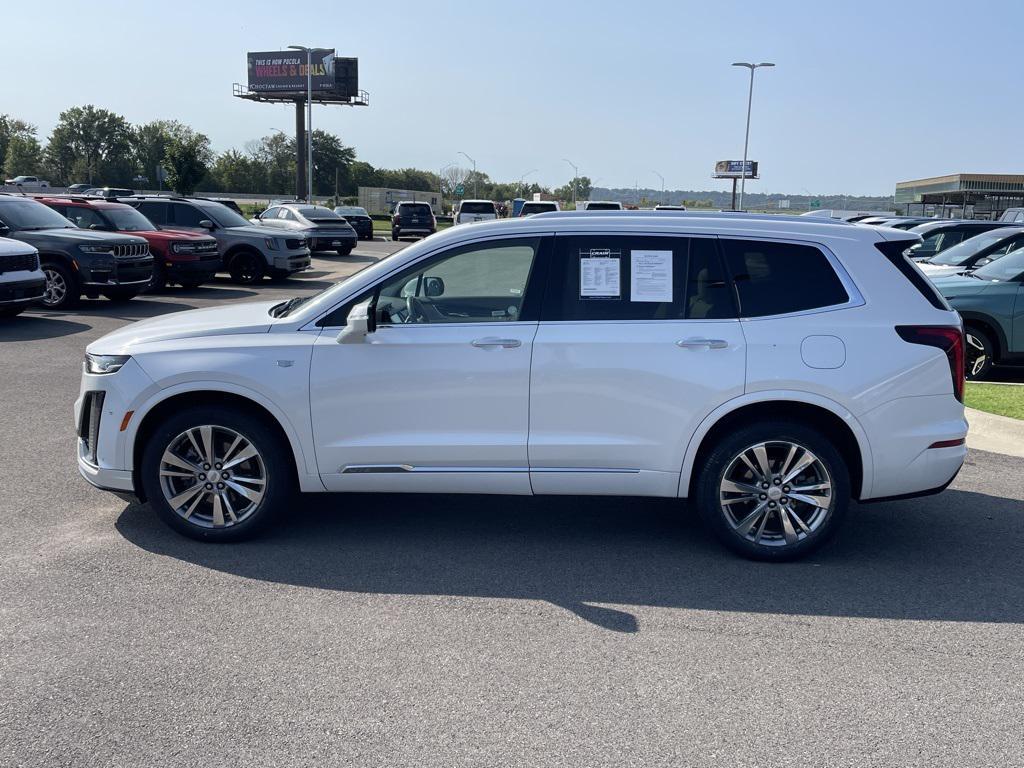 used 2023 Cadillac XT6 car, priced at $40,142