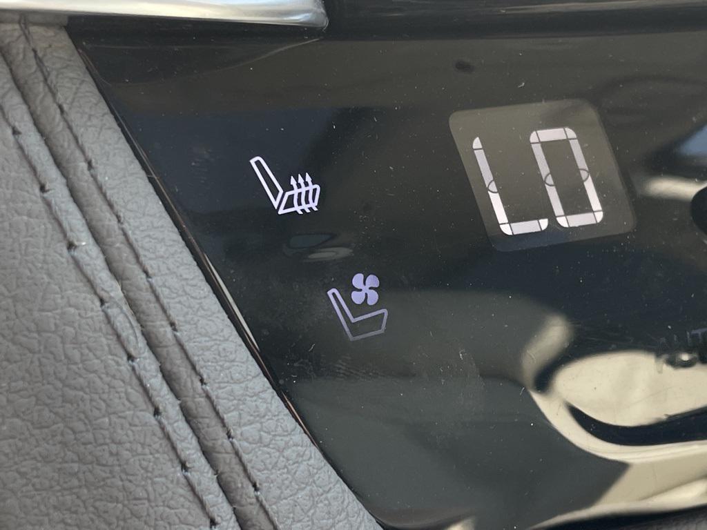 used 2023 Cadillac XT6 car, priced at $40,142