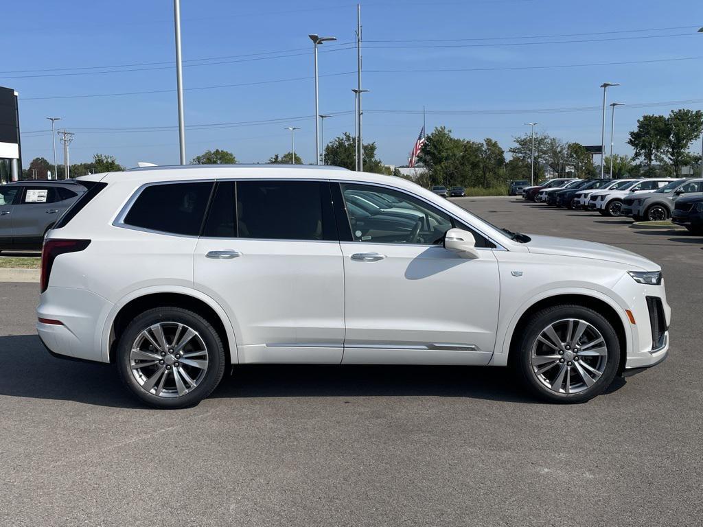 used 2023 Cadillac XT6 car, priced at $40,142