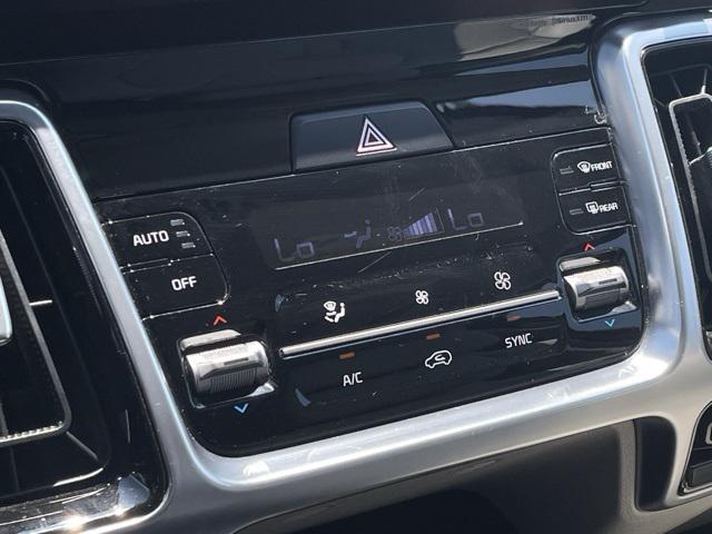 used 2022 Kia Sorento car, priced at $27,057