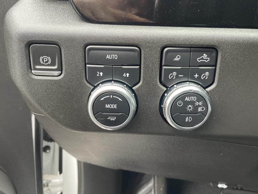 used 2023 GMC Sierra 1500 car, priced at $39,203