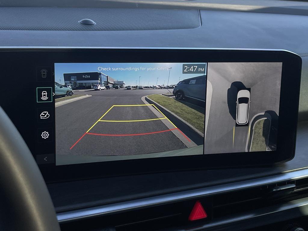 used 2024 Kia Sorento car, priced at $36,680