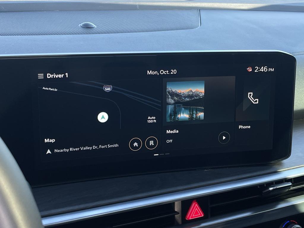 used 2024 Kia Sorento car, priced at $36,680