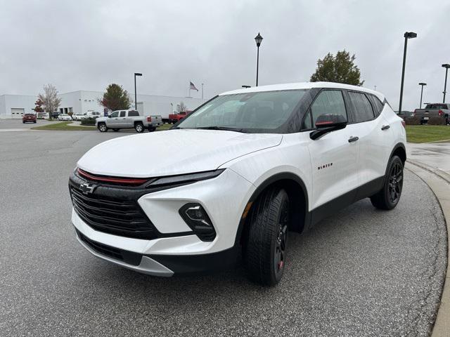 new 2025 Chevrolet Blazer car, priced at $39,009