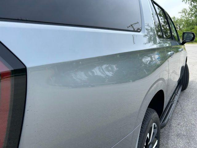 new 2025 Chevrolet Suburban car, priced at $85,090