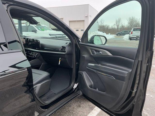 new 2026 Chevrolet Traverse car, priced at $46,211