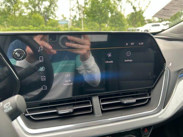 new 2025 Chevrolet Trax car, priced at $25,485