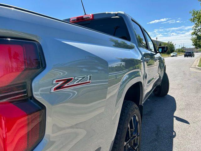 new 2025 Chevrolet Colorado car