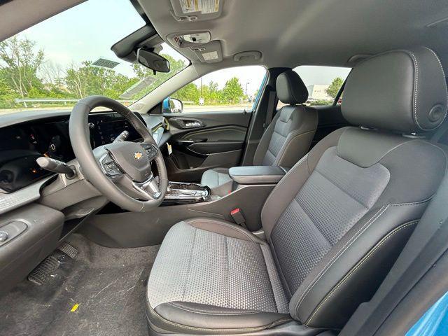 new 2025 Chevrolet Trax car, priced at $25,880