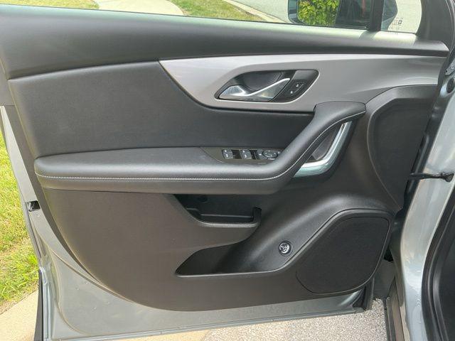 used 2024 Chevrolet Blazer car, priced at $32,789