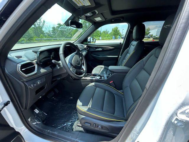 new 2025 Chevrolet TrailBlazer car, priced at $34,325
