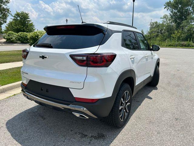 new 2025 Chevrolet TrailBlazer car, priced at $34,325