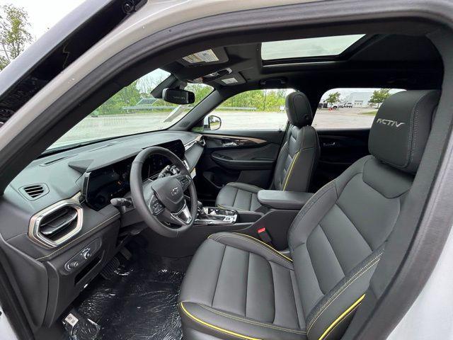 new 2025 Chevrolet TrailBlazer car, priced at $34,325