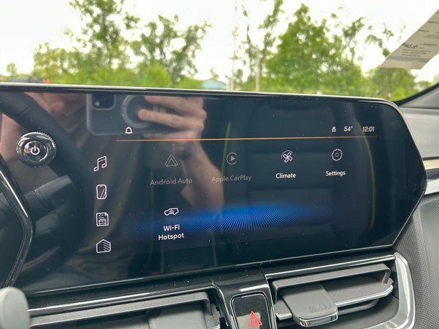new 2025 Chevrolet TrailBlazer car, priced at $34,325